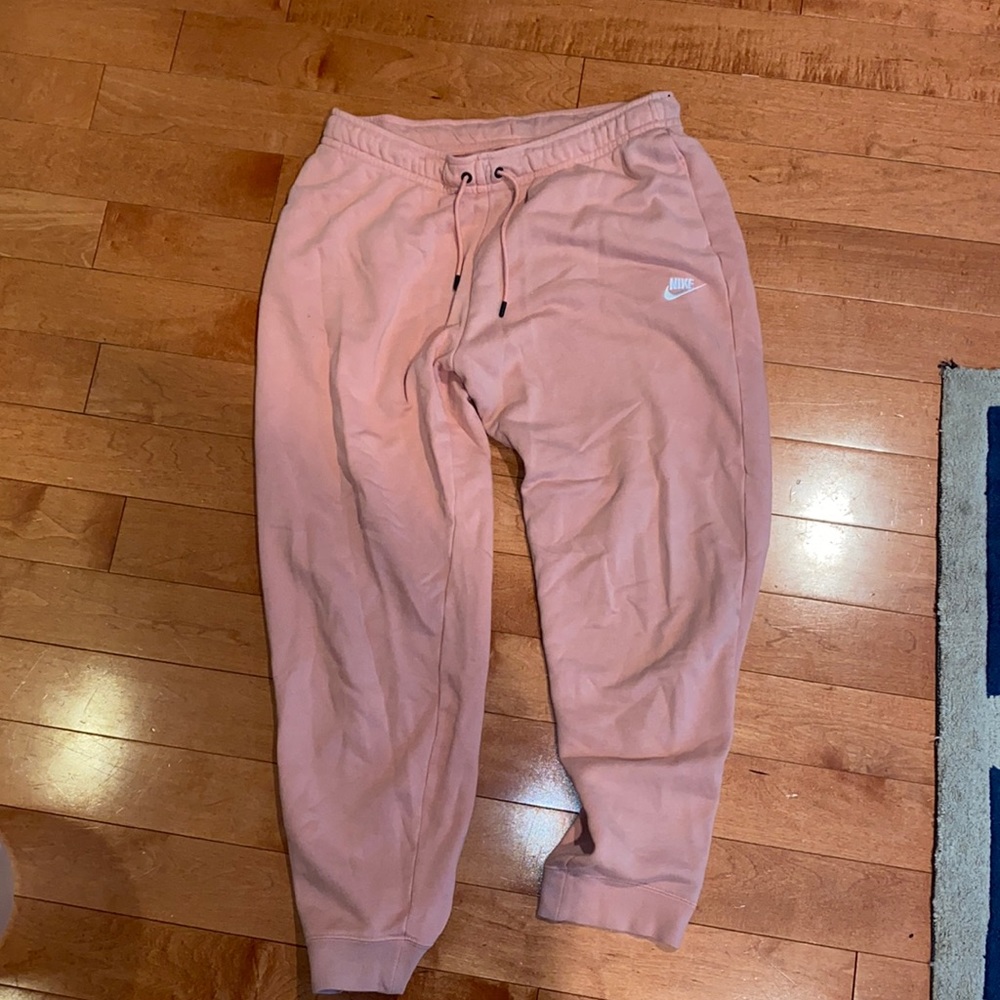 salmon nike joggers